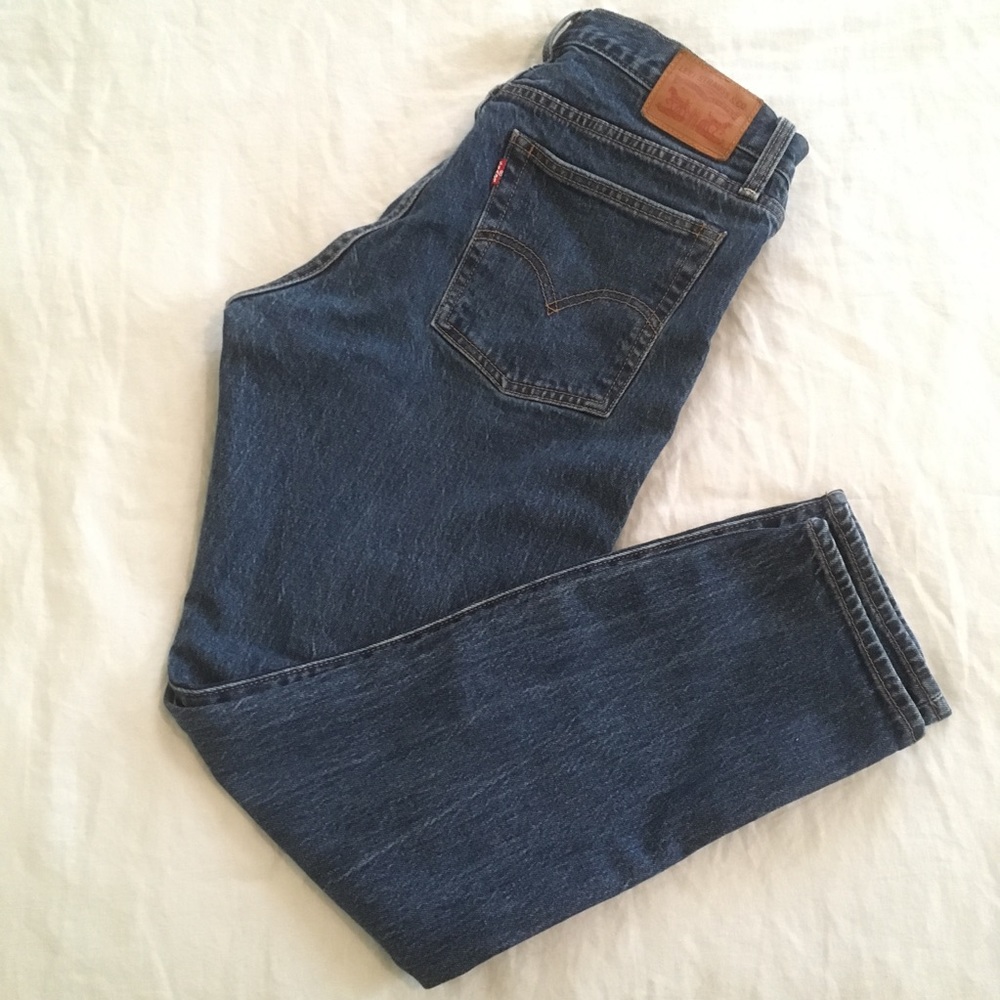 Levi's Wedgie jean 30 Medium wash